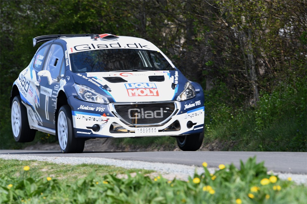Efter tre af de seks tællende runder har Kenneth Madsen og Mette Felthaus, Ruds Vedby/Horsens, taget føringen i Dansk Super Rally 2022 og starter som første vogn i lørdagens Au2parts Sydhavsrally i Nykøbing F.
(Foto: Morten Dam, Specialpressen)